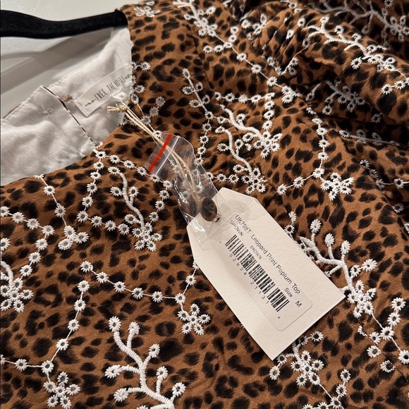 NWT Free the roses leopard print peplum top - Picture 2 of 6